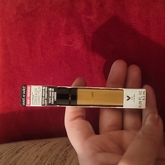Wet n Wild Photofocus Concealer #844B Medium/Deep Tan - Picture 1 of 3